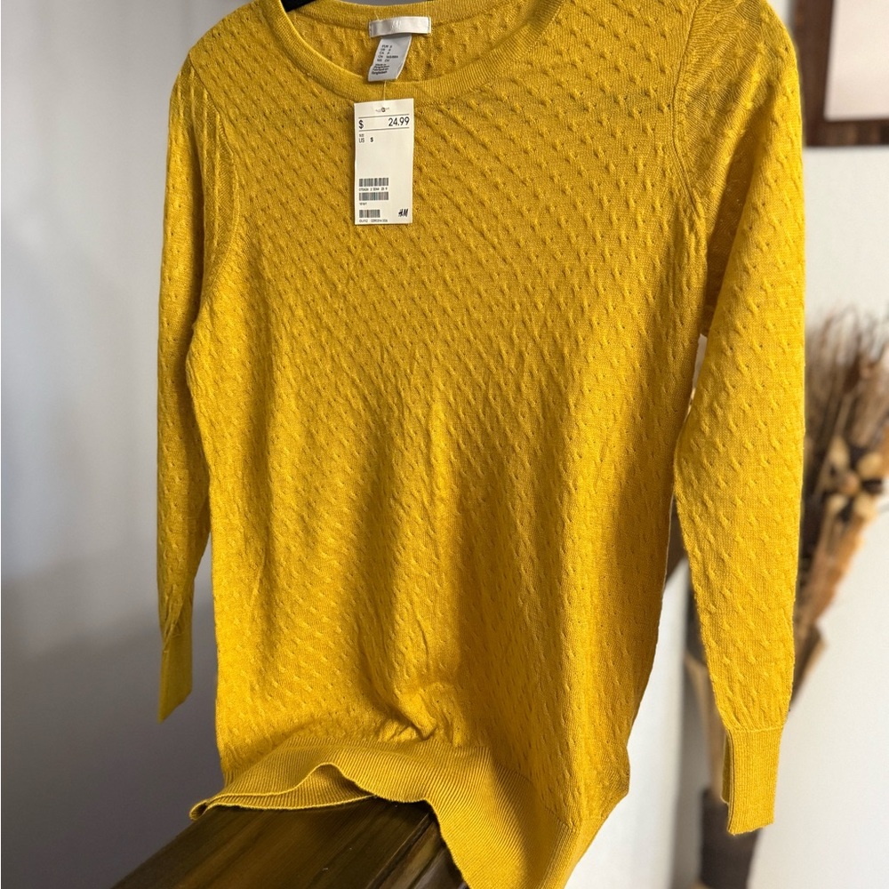H&M Yellow Textured Knit Top